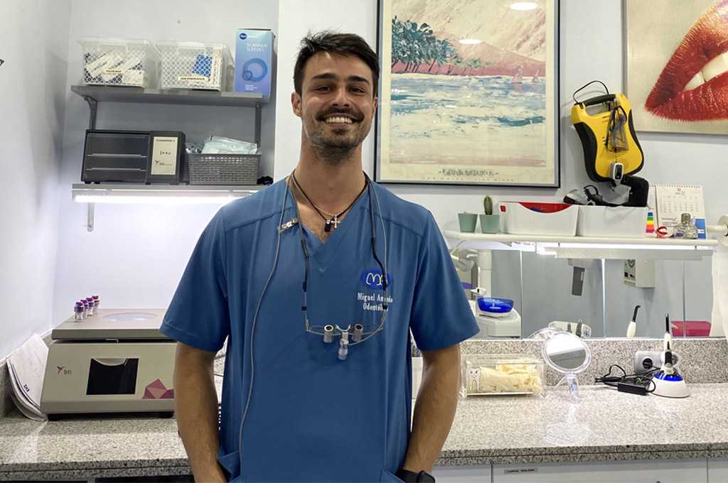 Miguel Amoedo - Dentista Clnica Dental en Oviedo